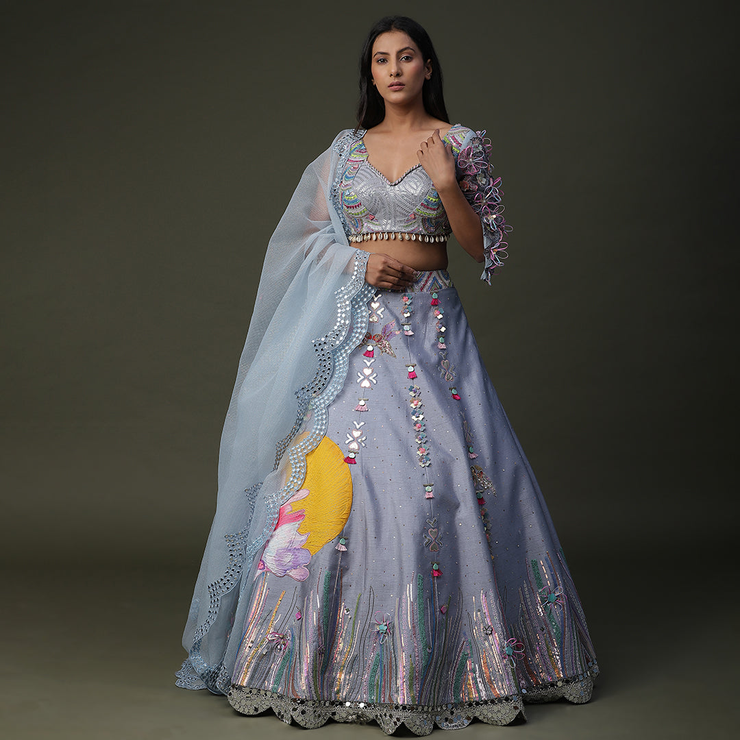 Trending : Hand Painted Lehengas And Sarees To Steal The Show | Indian  bridal dress, Gorgeous dresses, Bridal outfits